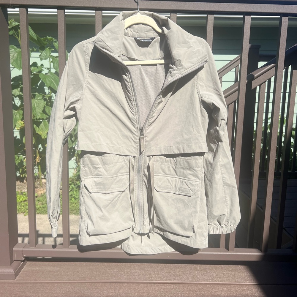 Women’s The North Face Light Gray Rain Jacket